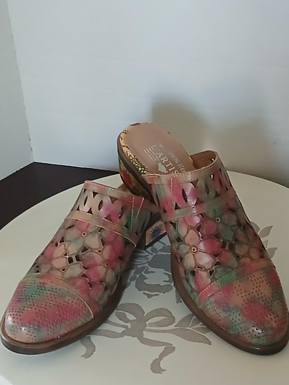 L'ARTISTE by Spring Step Rosalinda Hand Painted Mules SZ 40 US 9